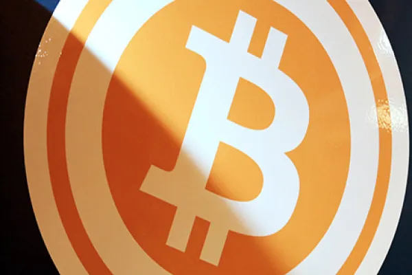 Robocoin demonstrate Bitcoin ATM usage At The Pink Cow Restaurant