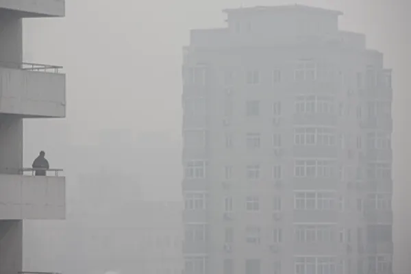 2015-12-18-da-beijing-smog-large.jpg