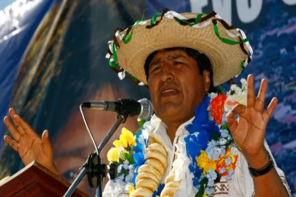 2016-02-jason-mitchell-evo-morales-large.jpg