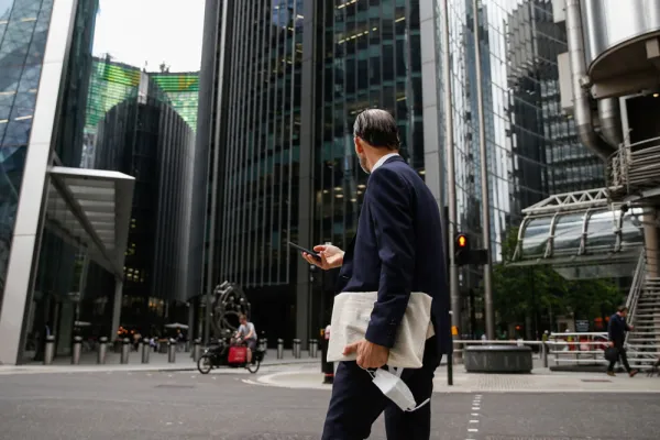 Hollie Adams/Bloomberg