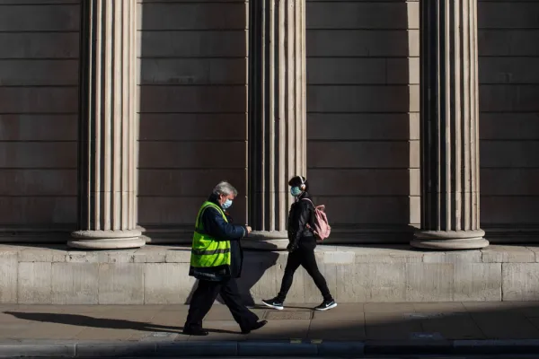 Simon Dawson/Bloomberg