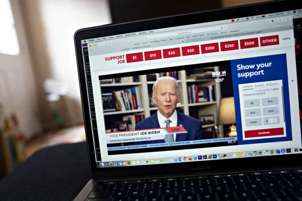 (Andrew Harrer/Bloomberg)