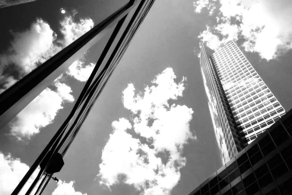 Goldman Sachs headquarters stands in New York City. (Jeenah Moon/Bloomberg)