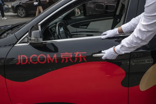JD.com is Tiger Global's largest U.S. long. (Gilles Sabrie/Bloomberg)