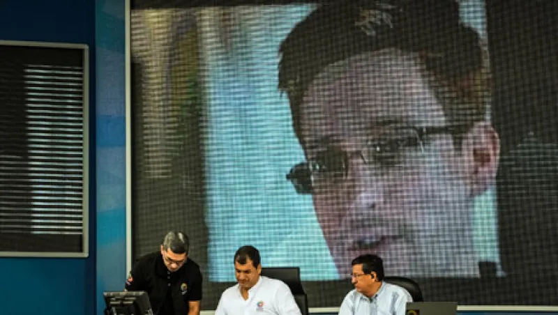 2013-08-jeff-kutler-futurist-snowden-large.jpg