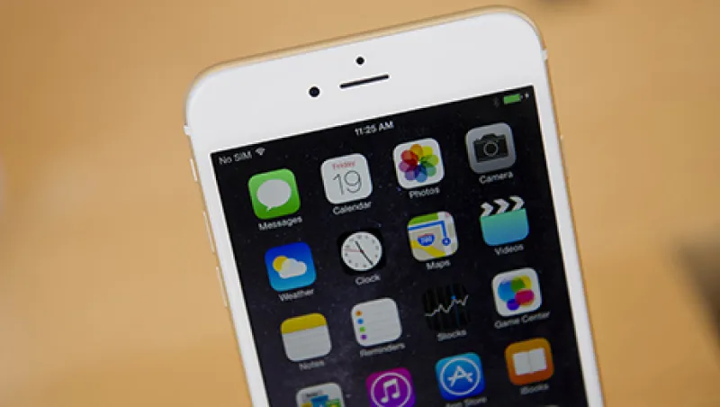 Apple's New Big-Screen iPhones Draw Long Lines As Sales Start