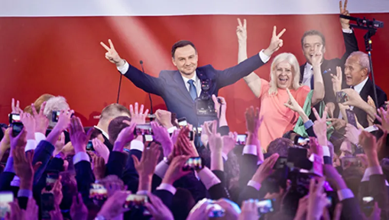 2015-10-andrew-macdowall-poland-election-duda-large.jpg