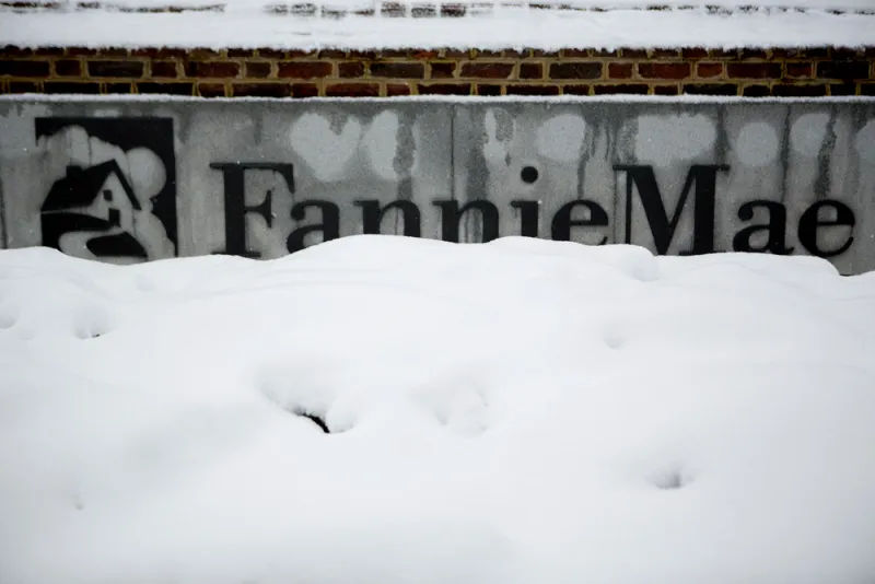 (Andrew Harrer/Bloomberg)